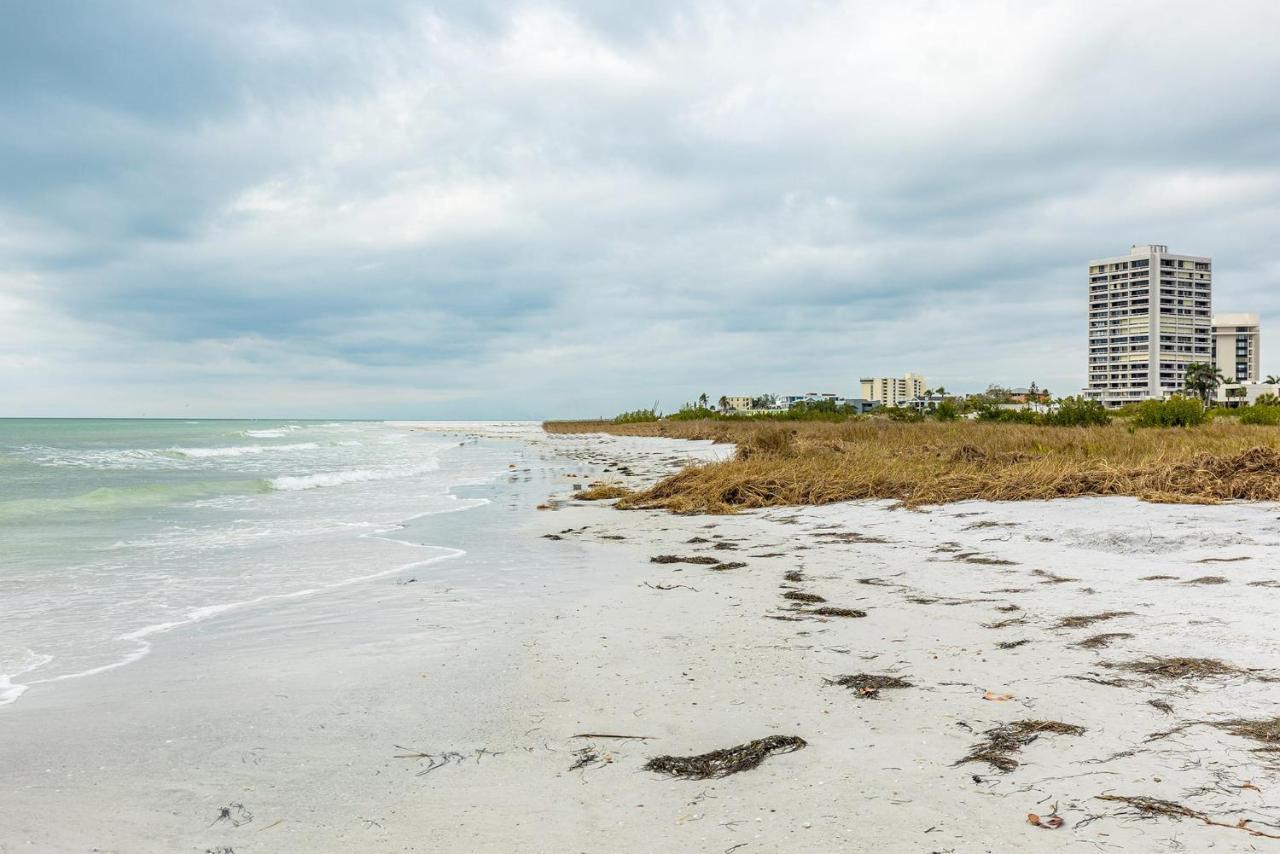 Heat Of Siesta Village Walk To Beach W Heated Pool Siesta Key Exterior photo